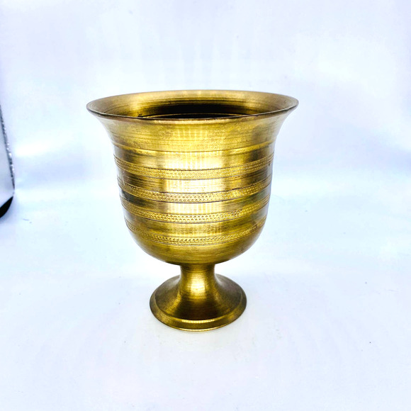 Antique Heavy Brass Etched Apothecary Jar/Mortar -No Pestle-HEAVY! - Picture 1 of 9